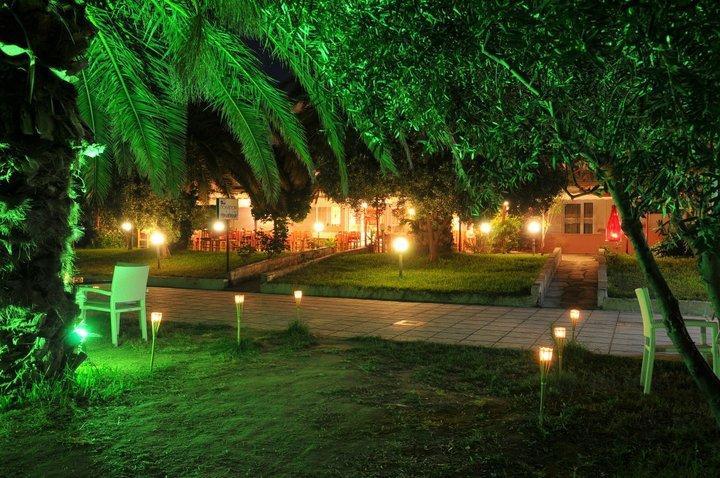 Possidona Beach Hotell Gerakini Exteriör bild