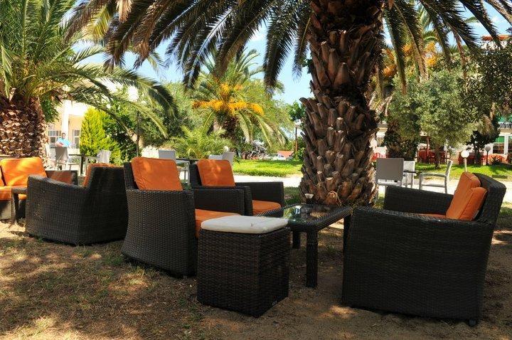 Possidona Beach Hotell Gerakini Exteriör bild