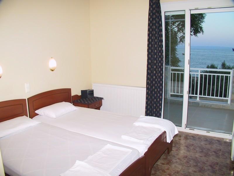 Possidona Beach Hotell Gerakini Rum bild
